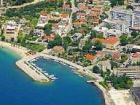 Accommodation in apartments